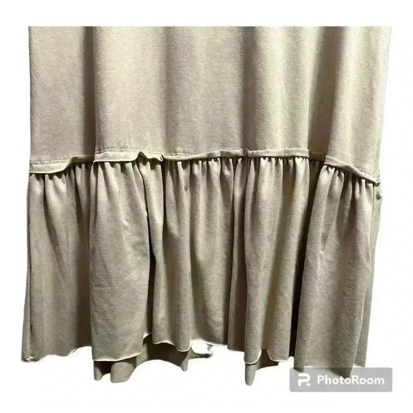 Entro oversized T-shirt  Peblum Top in tan Size Medium Women’s - Picture 3 of 5